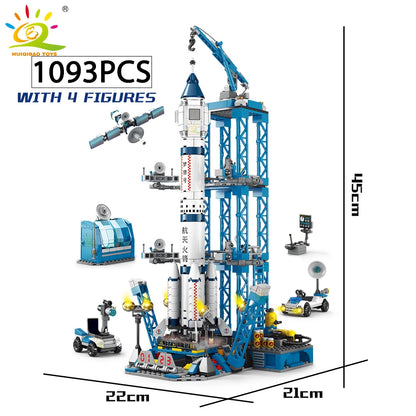 HUIQIBAO Space Aviation Manned Rocket Building Blocks With Astronaut Figure City