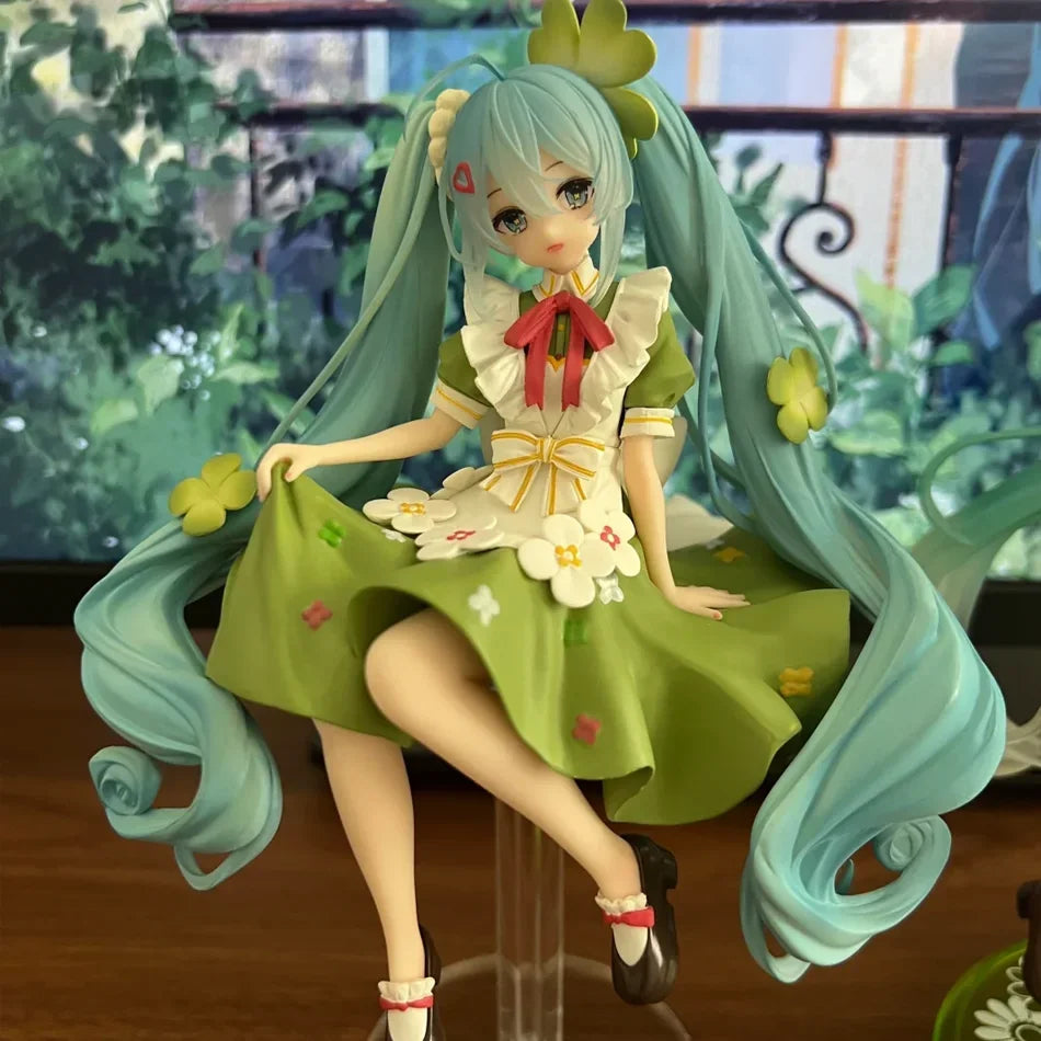 For beautiful girls, Cute Hatsune Miku figures,