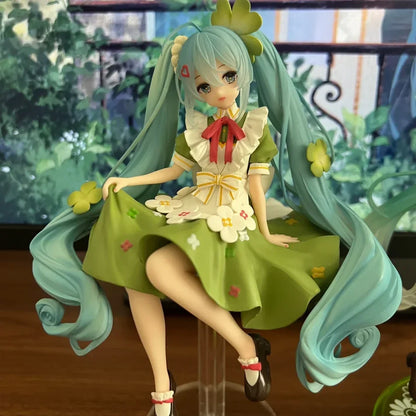 For beautiful girls, Cute Hatsune Miku figures,